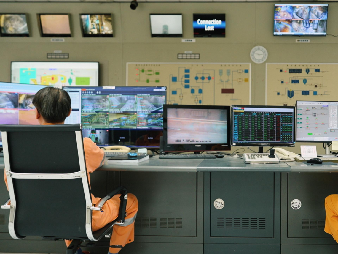 垃圾燒不完、老廠效能低迷，高雄如何靠AI焚化爐扭轉危機？